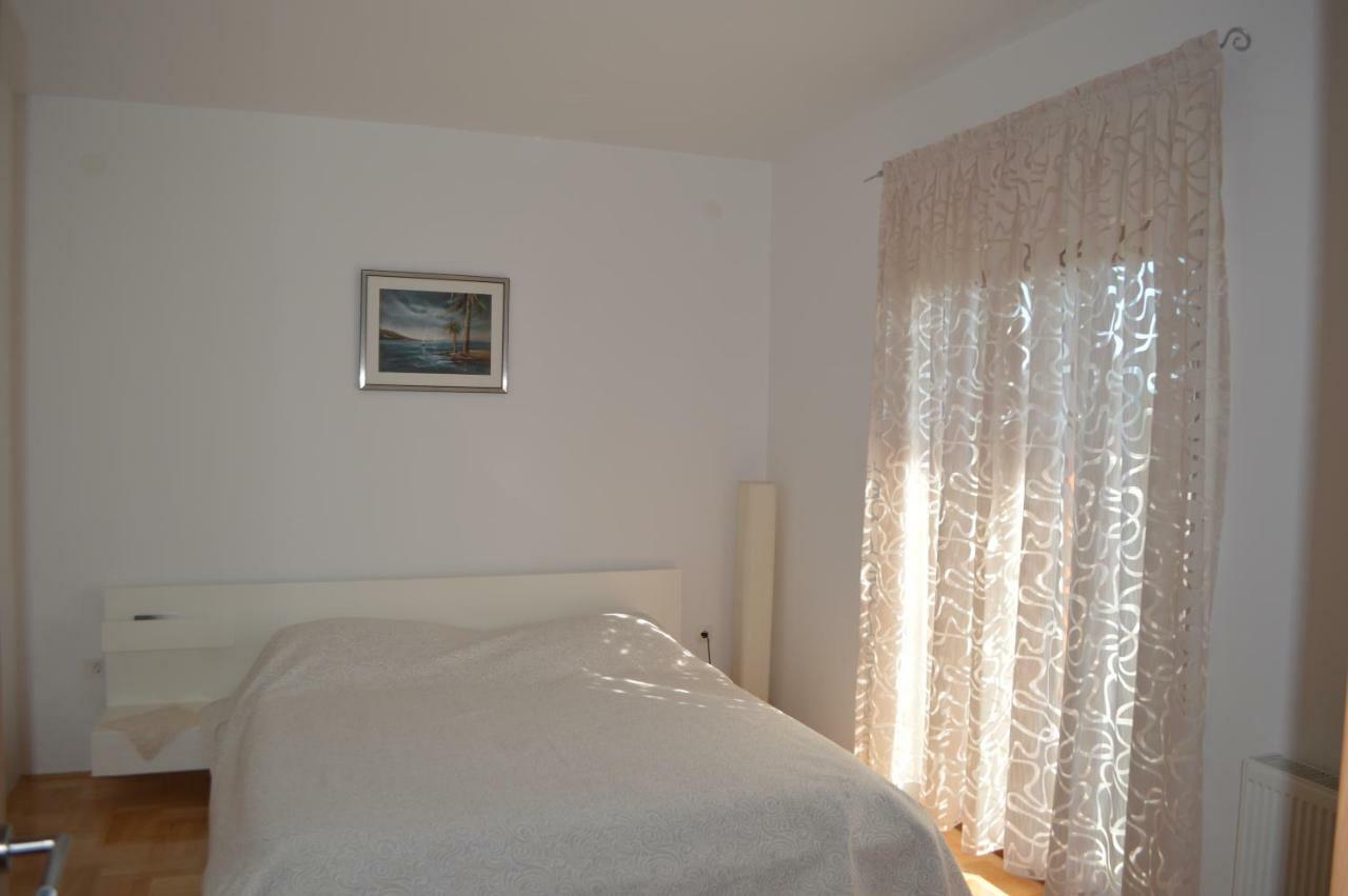 Apartmani Mila Sukošan Kültér fotó