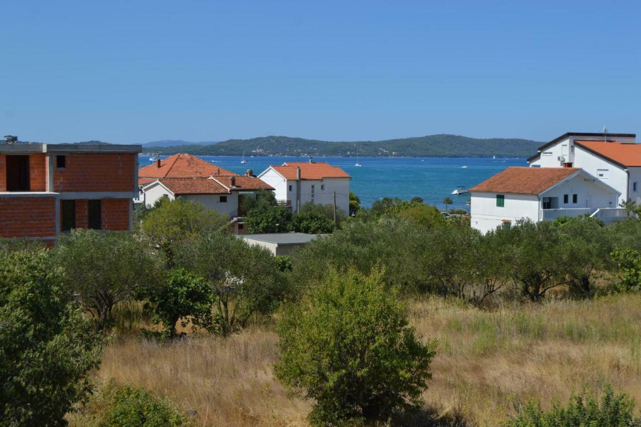 Apartmani Mila Sukošan Kültér fotó